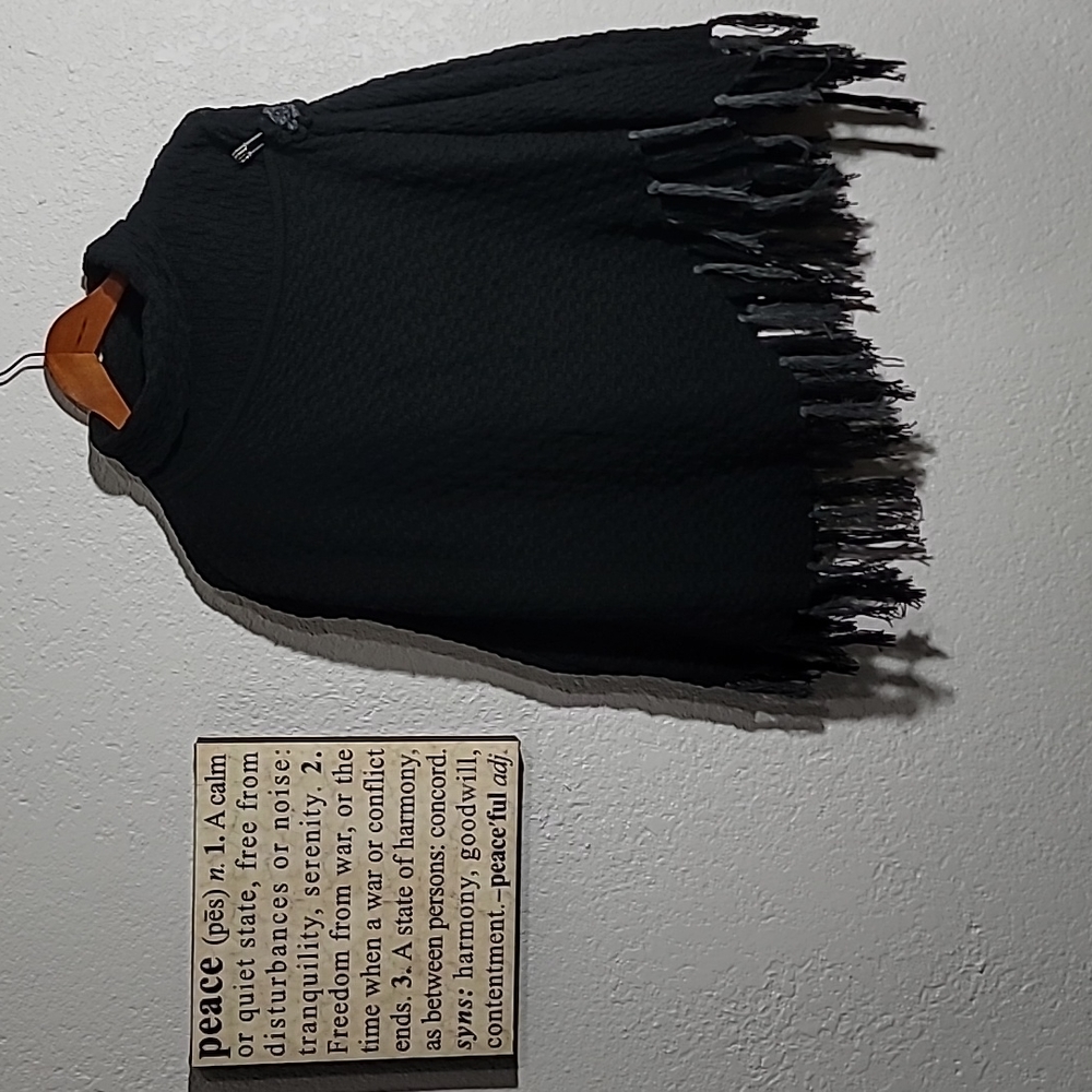 Daisy Fuentes Black w/Gray Knitted Poncho Sz. S